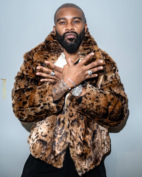 Fally Ipupa dévoile un nouveau look : Retour à la rumba pure ?