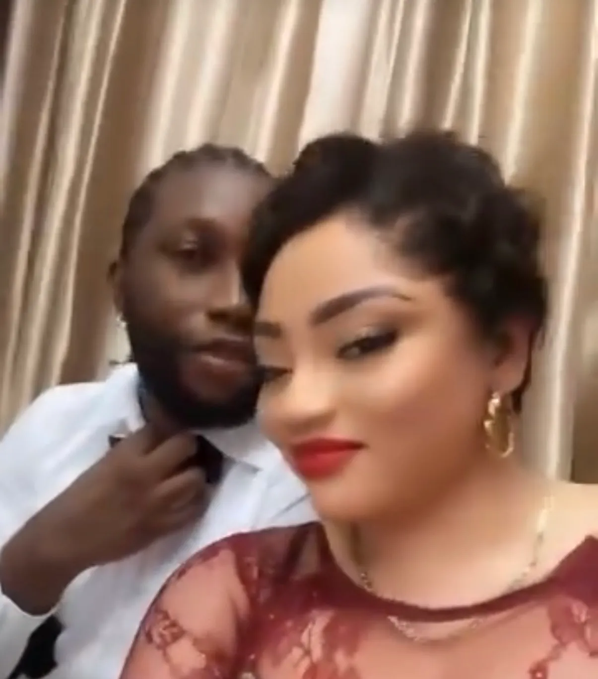 Dieumerci Mbokani célèbre une nouvelle union coutumière