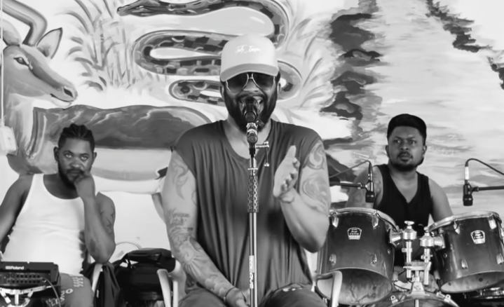 Fally Ipupa tease « Adieux » : un extrait chargé d’émotion avant l’album « XX »