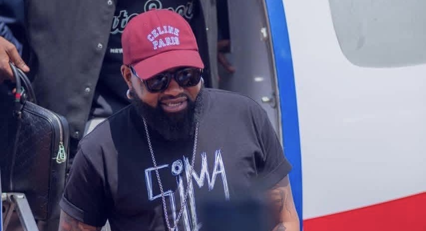 Ferre Gola débarque à Matadi comme un roi : le Padre va enflammer l’hôtel Ledya et toute la province du Kongo Central