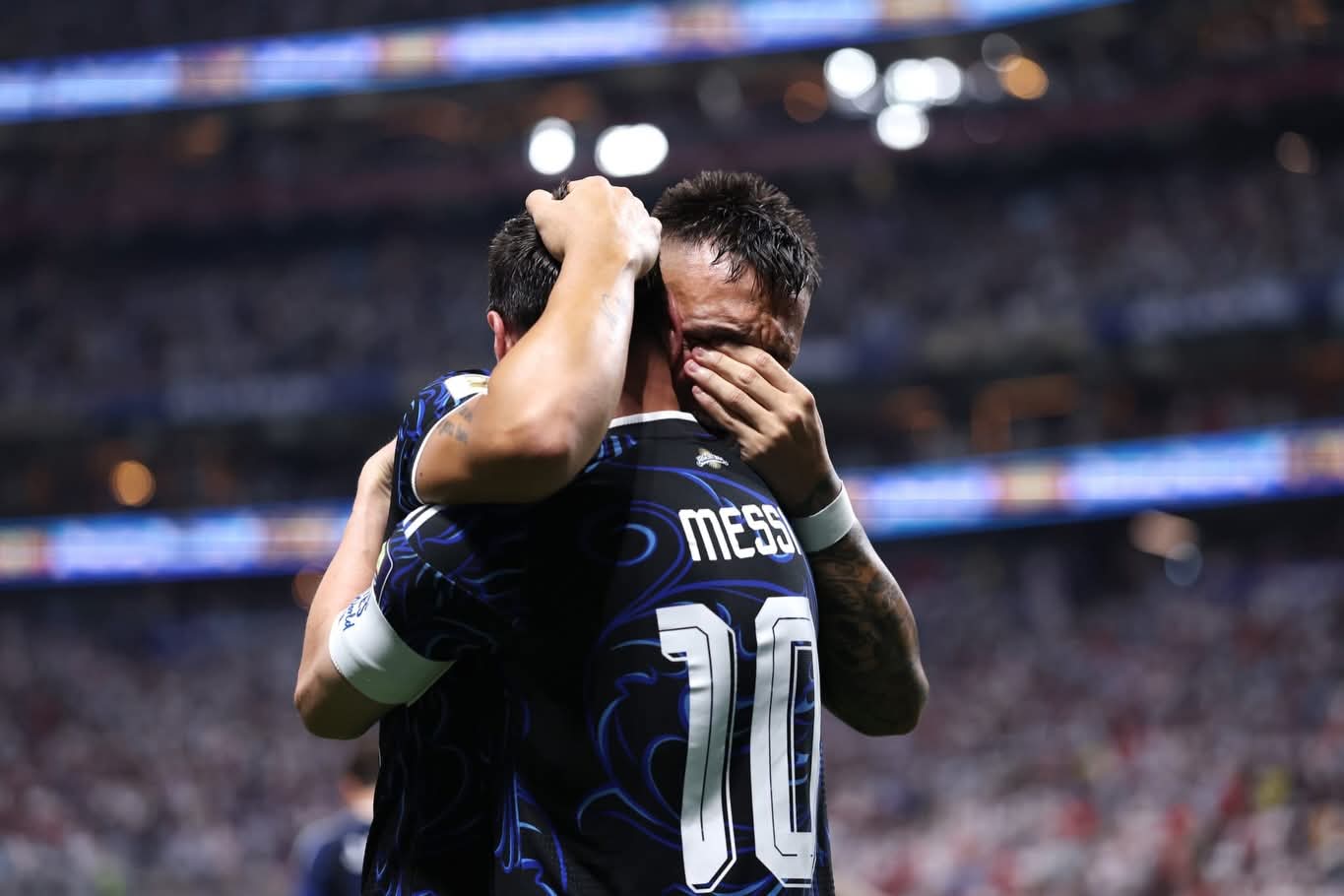 Mondial 2026 : Lautaro Martinez en larmes, son but à la 90+2&prime; envoie l’Argentine en finale