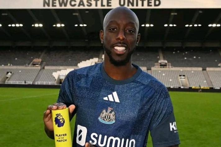 Yoane Wissa fait déjà parler de lui : homme du match face à Liverpool, le Léopard lance la saison de Newcastle